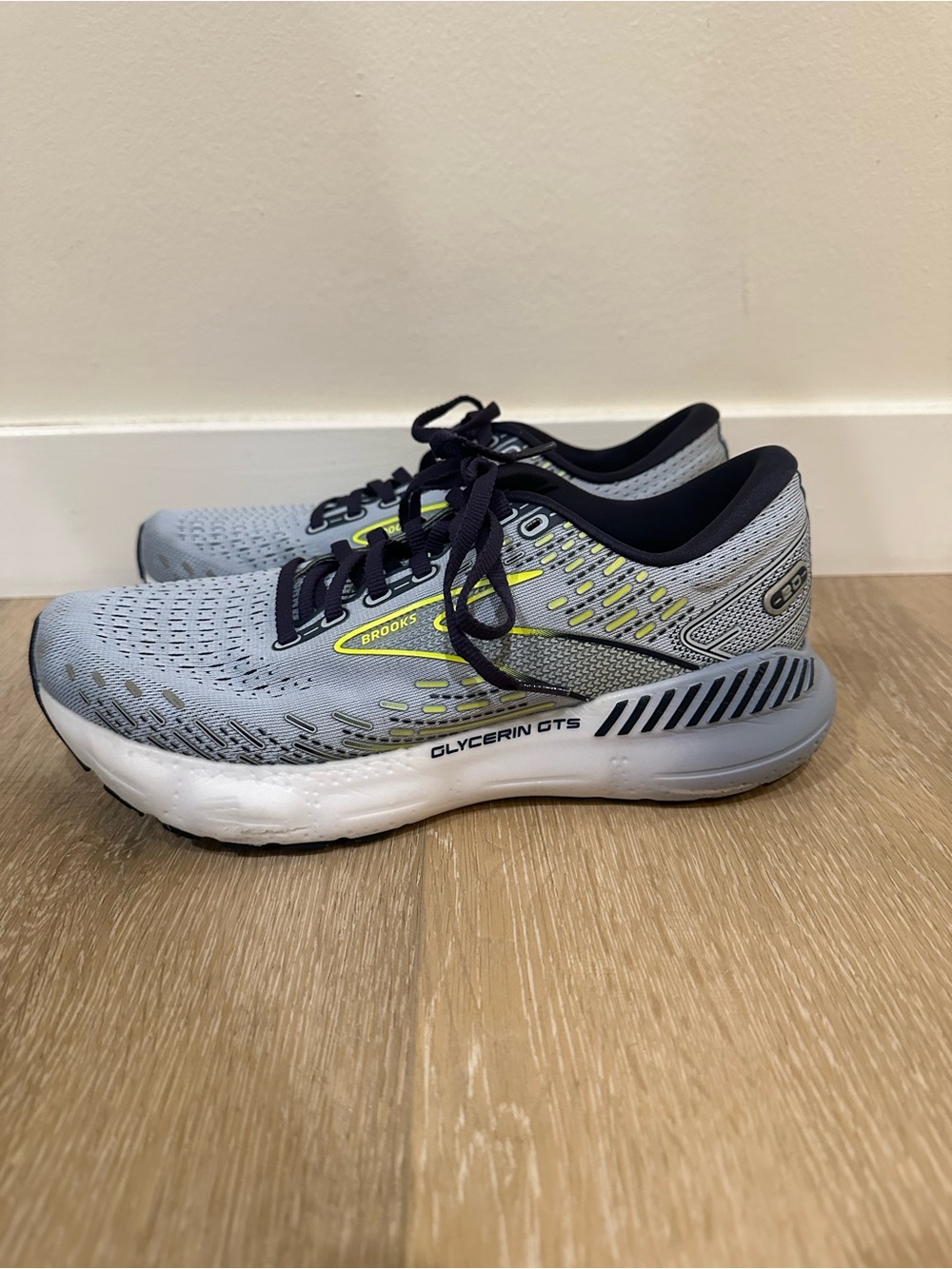 Brooks Glycerin GTS 20 Light Blue Running Sneakers